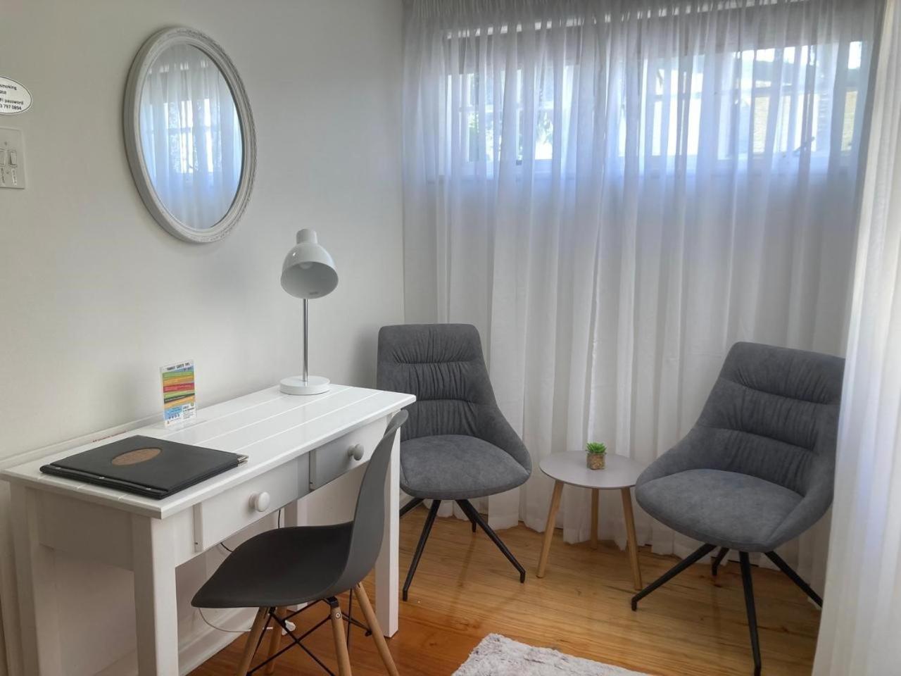 On The Bay Bed & Breakfast Port Elizabeth Luaran gambar