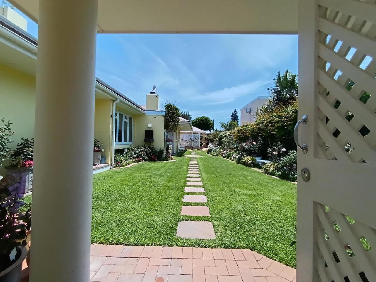 On The Bay Bed & Breakfast Port Elizabeth Luaran gambar