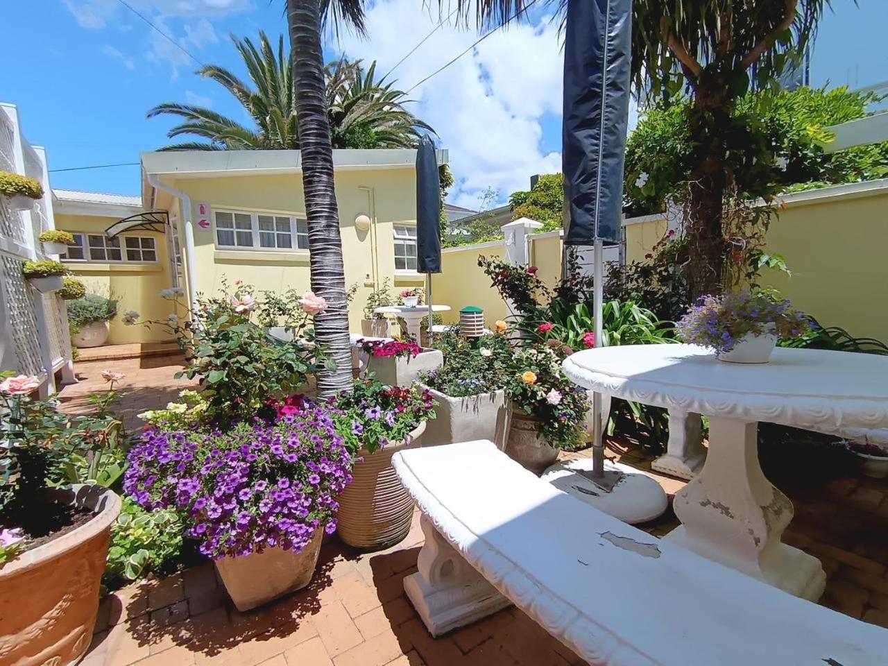On The Bay Bed & Breakfast Port Elizabeth Luaran gambar