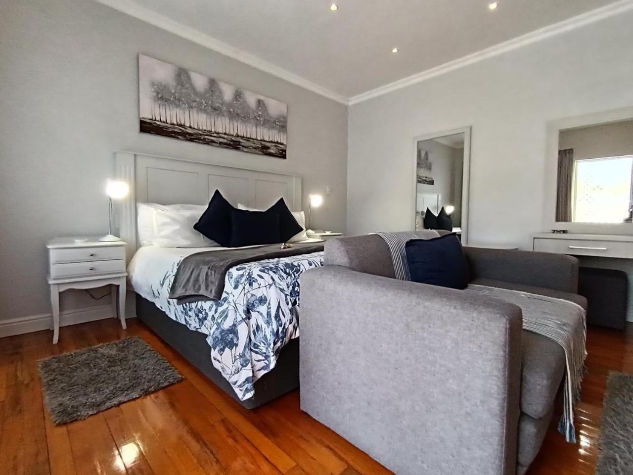 On The Bay Bed & Breakfast Port Elizabeth Luaran gambar