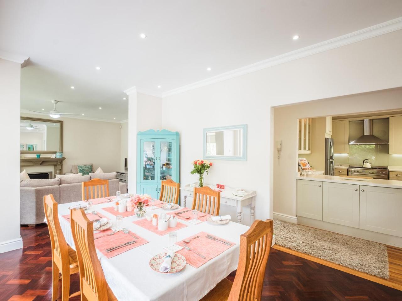On The Bay Bed & Breakfast Port Elizabeth Luaran gambar