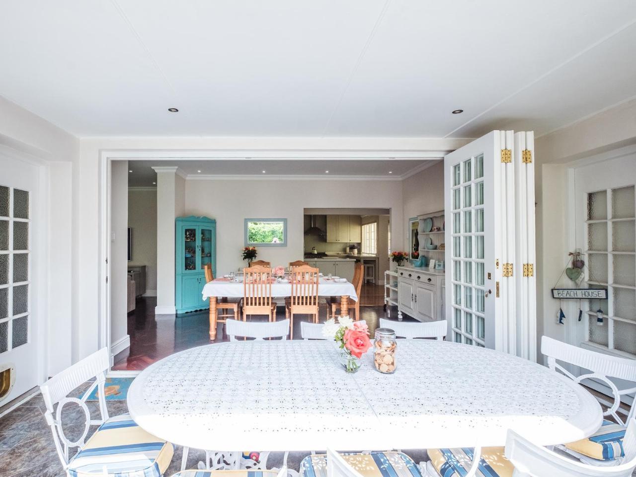 On The Bay Bed & Breakfast Port Elizabeth Luaran gambar